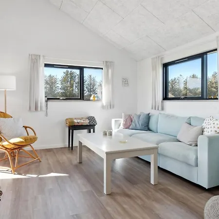 Cresta - 1-4km From The Sea In Nw Jutland By Interhome